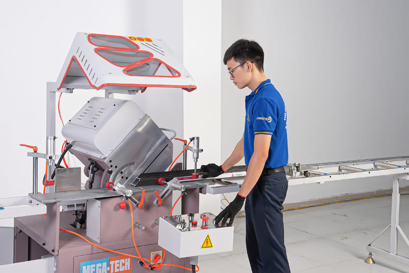 máy cắt nhôm 1 đầu 08-5