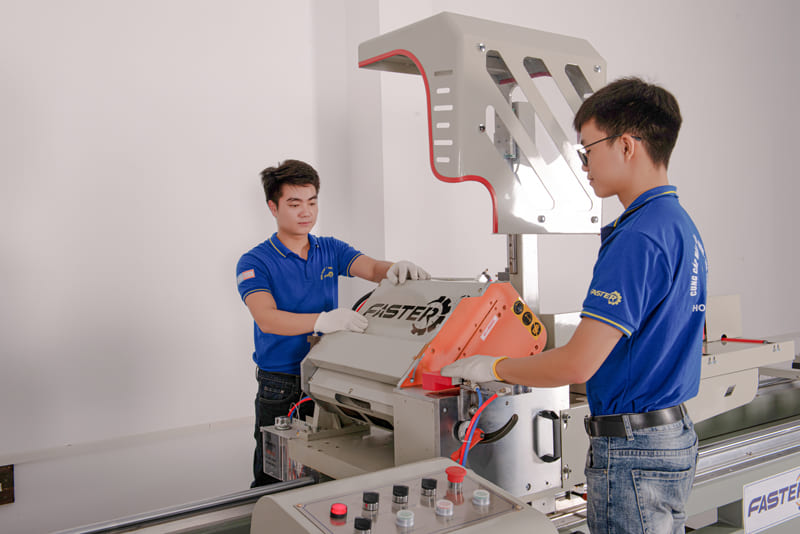 ưu điểm vượt trội của máy cắt nhôm 2 đầu F99