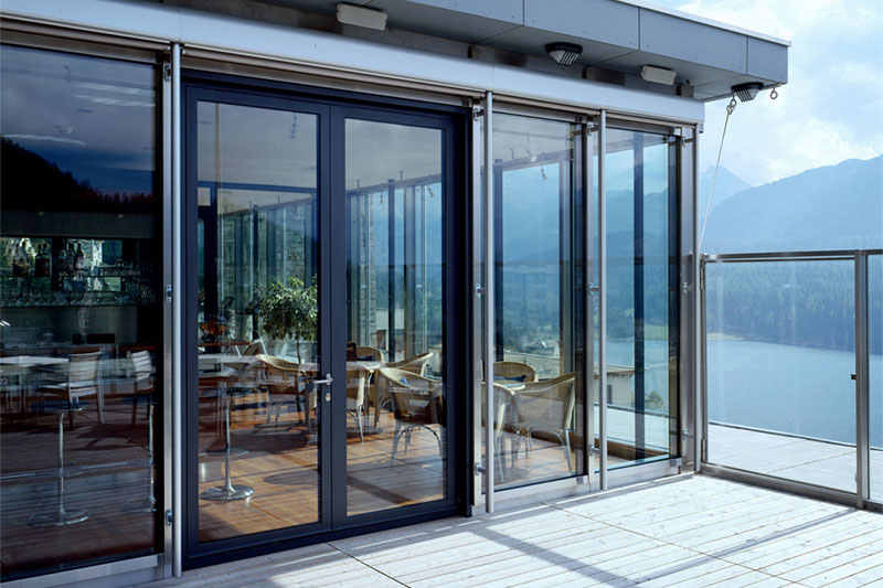 Không nên mua hàng trực tuyến